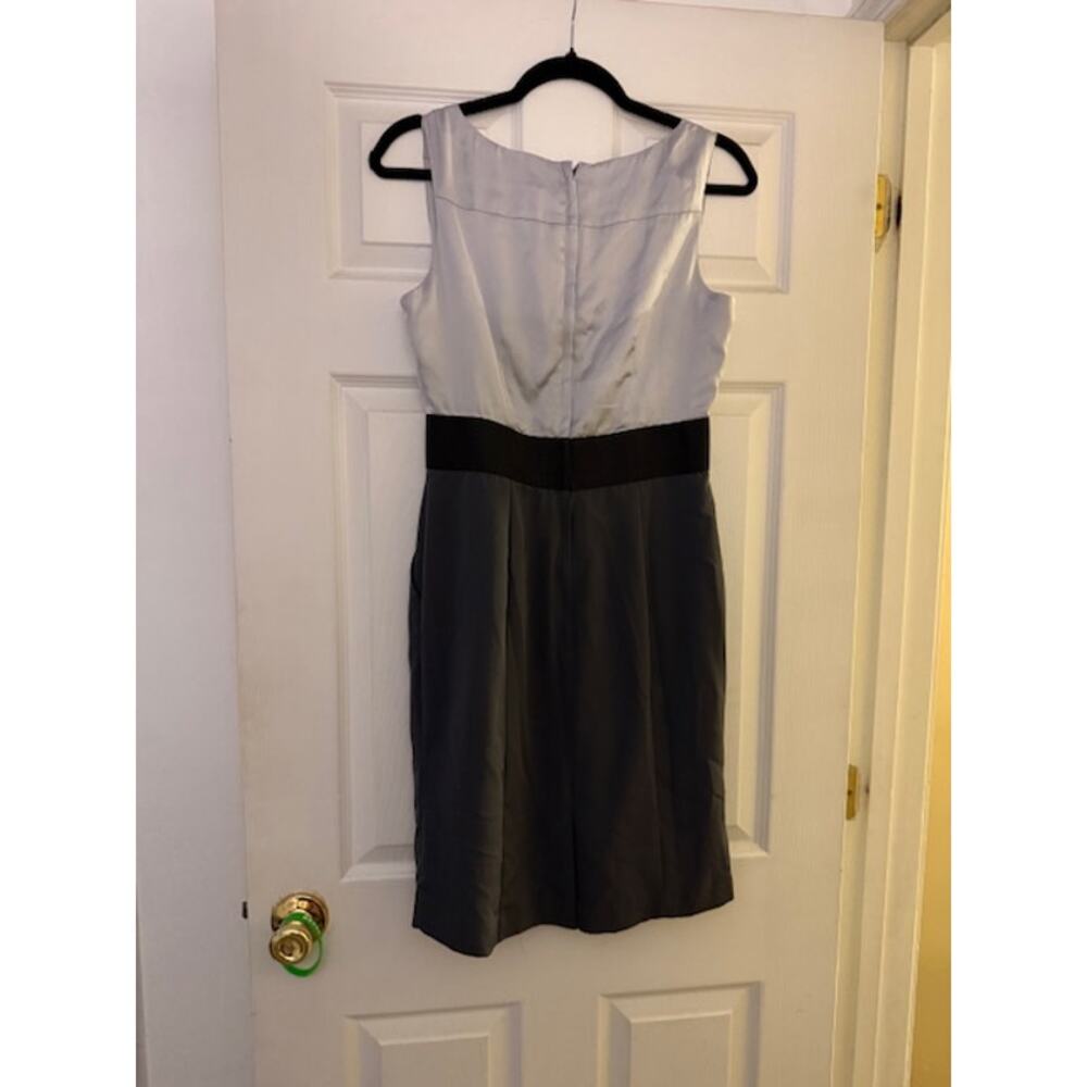 H&M V Neck Dress Size 8 - Picture 2 of 5